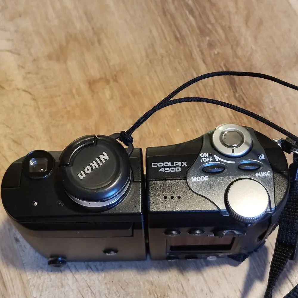 Nikon COOLPIX 4500 Compact Digital Camera 4 Battery Charger Memory Tested Japan
